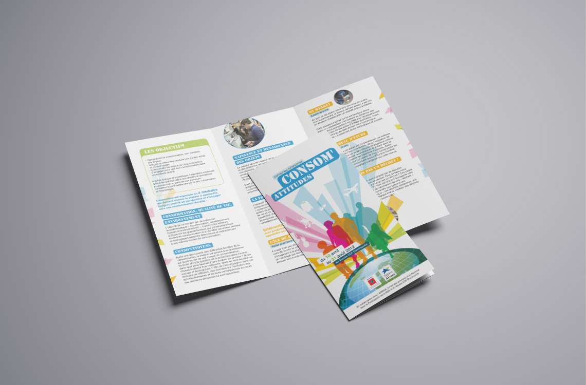 Dépliant de présentation de l'exposition interactive Consom'attitudes - ADEME