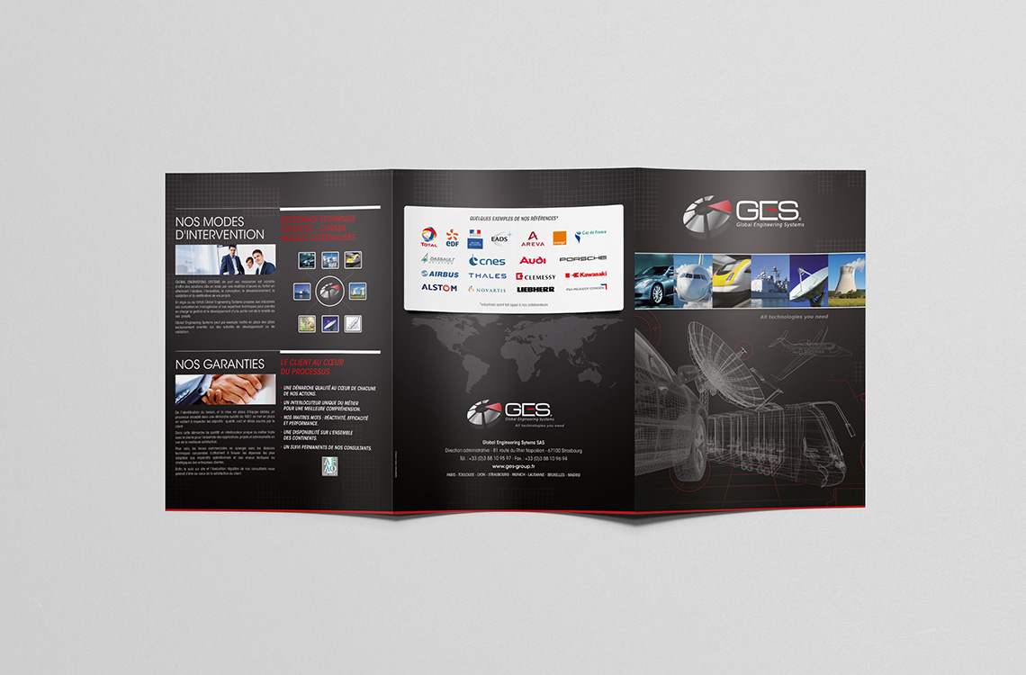 Plaquette de présentation multilingue (français, anglais et arabe) sous forme de dépliant 3 volets